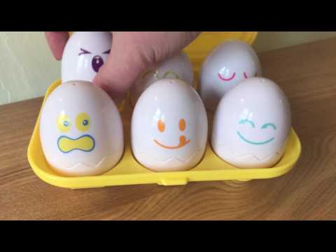 Tomy Hide &amp; Squeak Eggs For Baby. Close Up Review