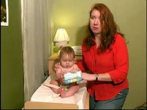 How to Bathe a Baby : Baby Bath Safety Tips